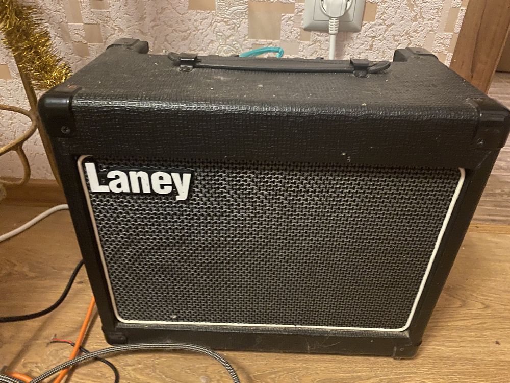 Комбоусилитель  Laney 20