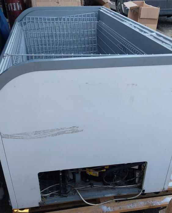 Морозильна камера на 1000л