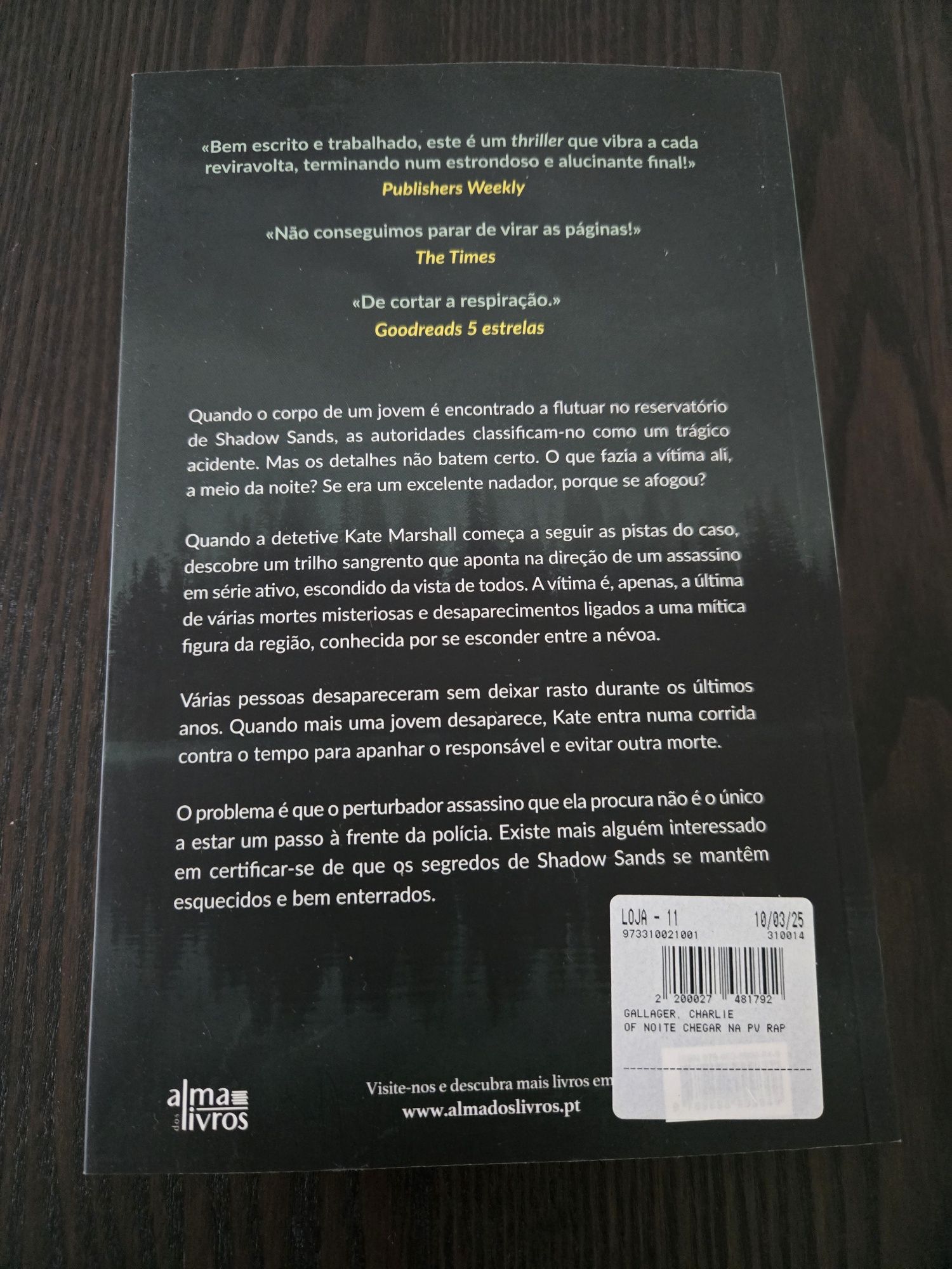 "A noite está a chegar" - Robert Bryndza