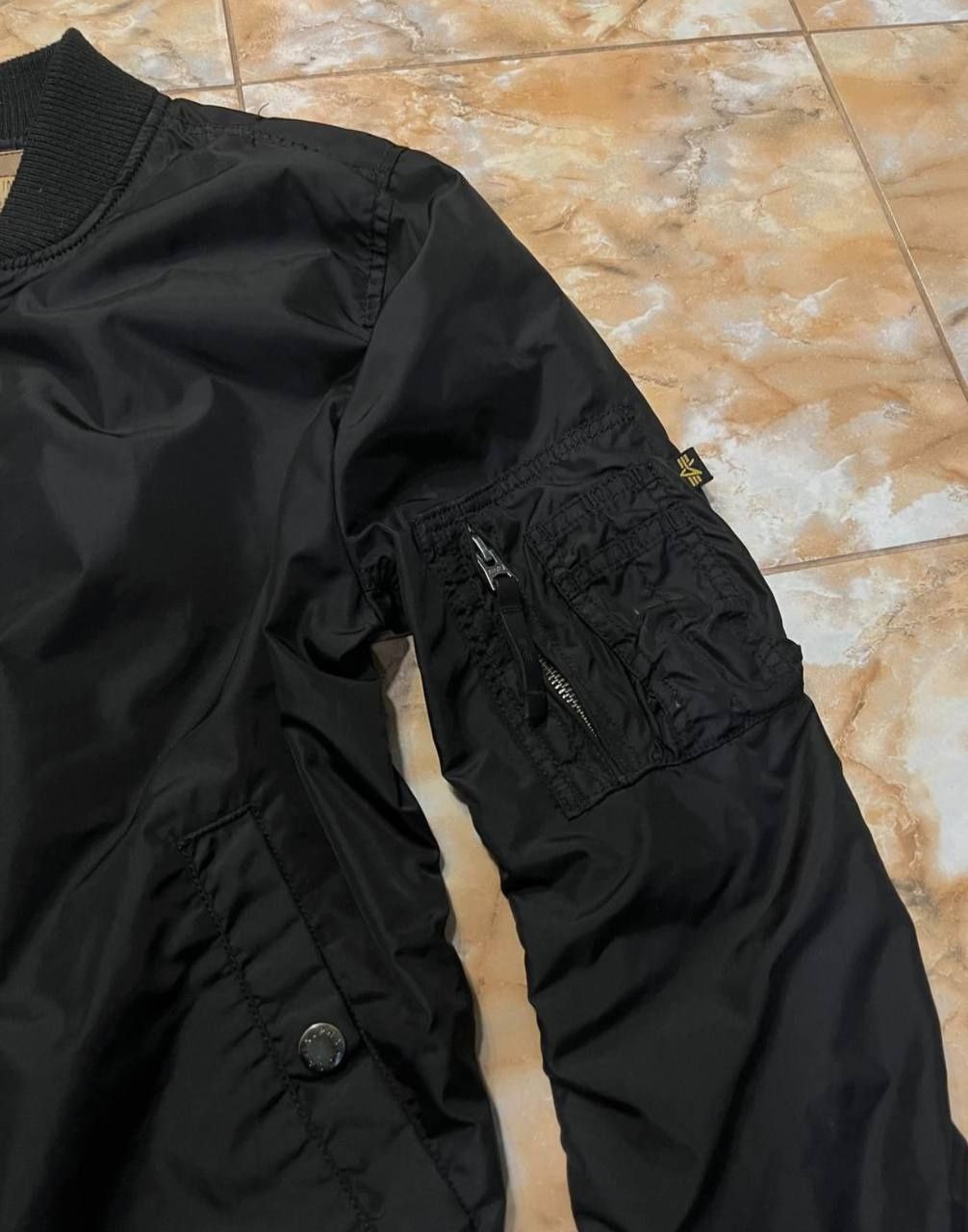 Бомбер Alpha Industries