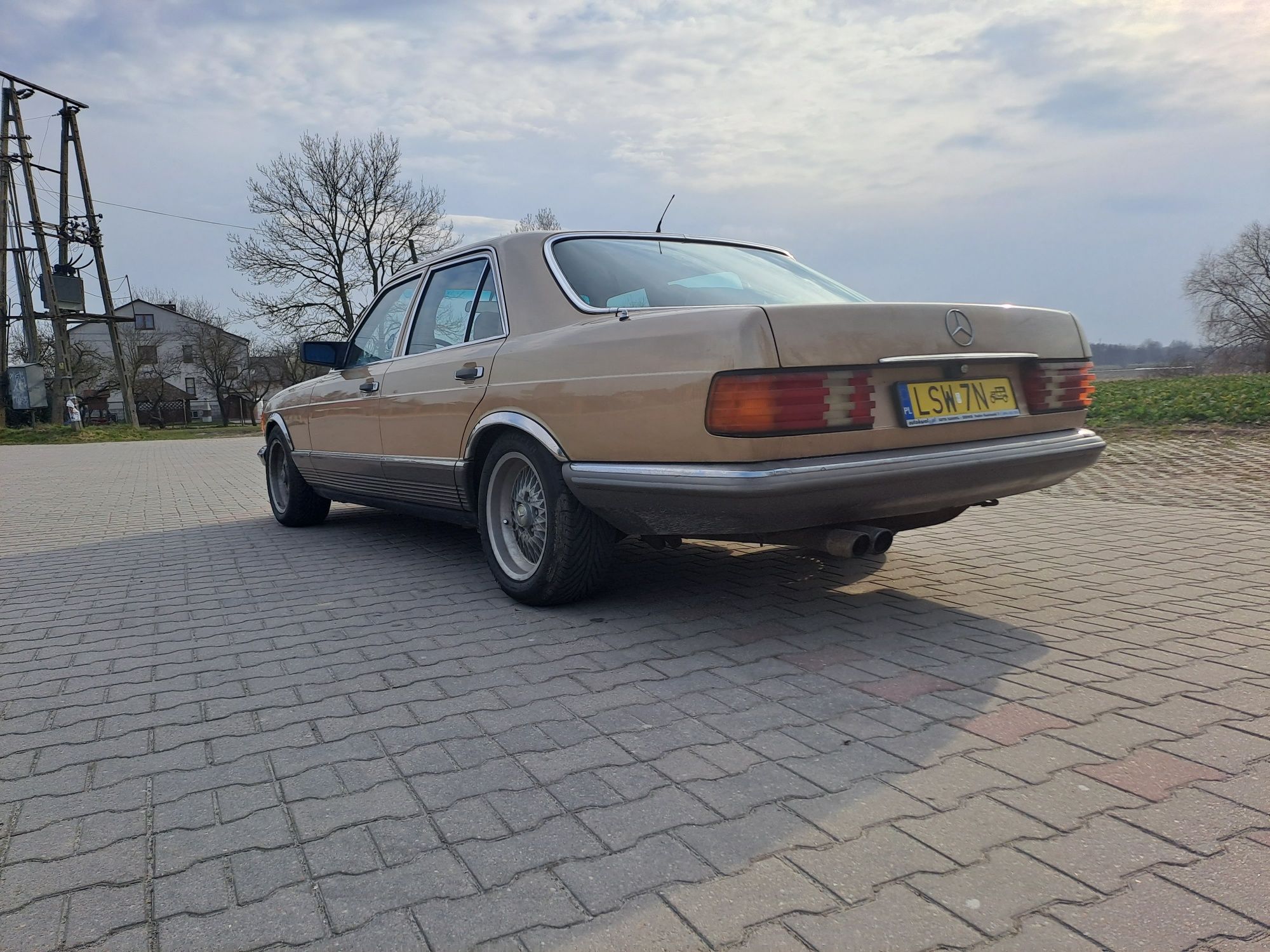 Mercedes w126 380 se