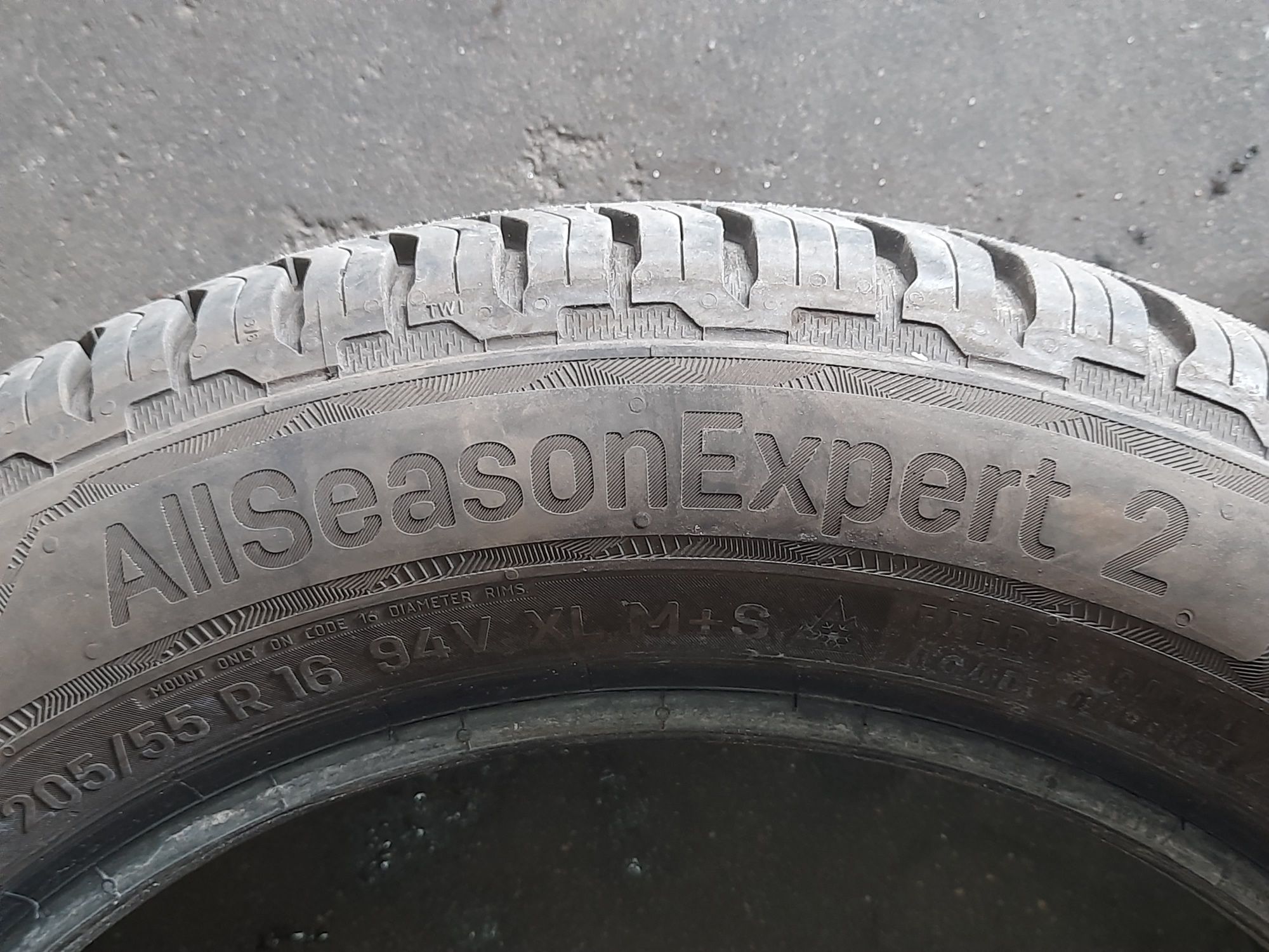 Opona 205/55R16 94V Uniroyal AllSeasonExpert 2