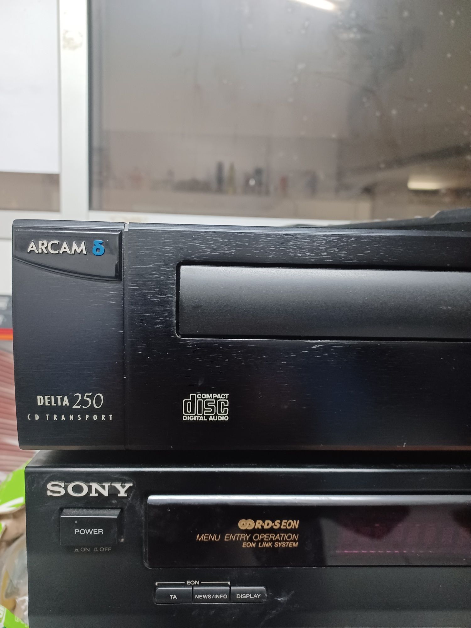 Transporte de  CD  dedicado Arcam Delta 250  CD