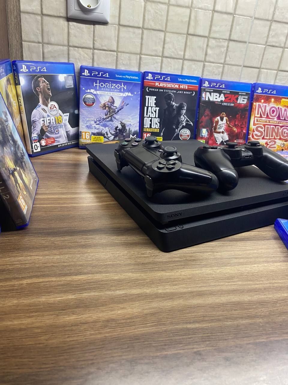 АКЦІЯ. PlayStation 4 slim і 60 ІГОР+ГАРАНТІЯ. ВІД FamilyConsole