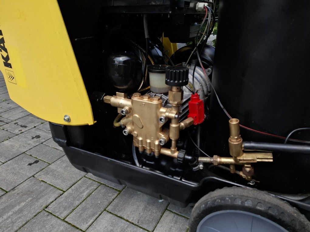 Myjka Karcher Hds 1195 z podgrzewaniem wody wolnoobrotowa 400V 170 bar