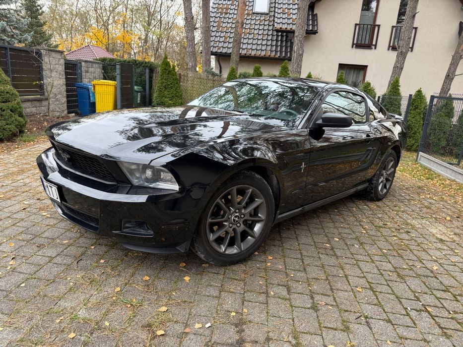 Ford Mustang Ford Mustang V premium