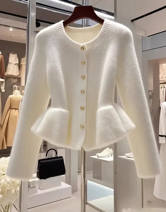 Теплий світер кардиган бежево-молочного кольору