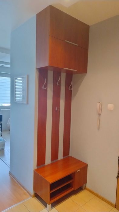 Meble przedpokój stan dobry, olcha miodowa, 4 szt