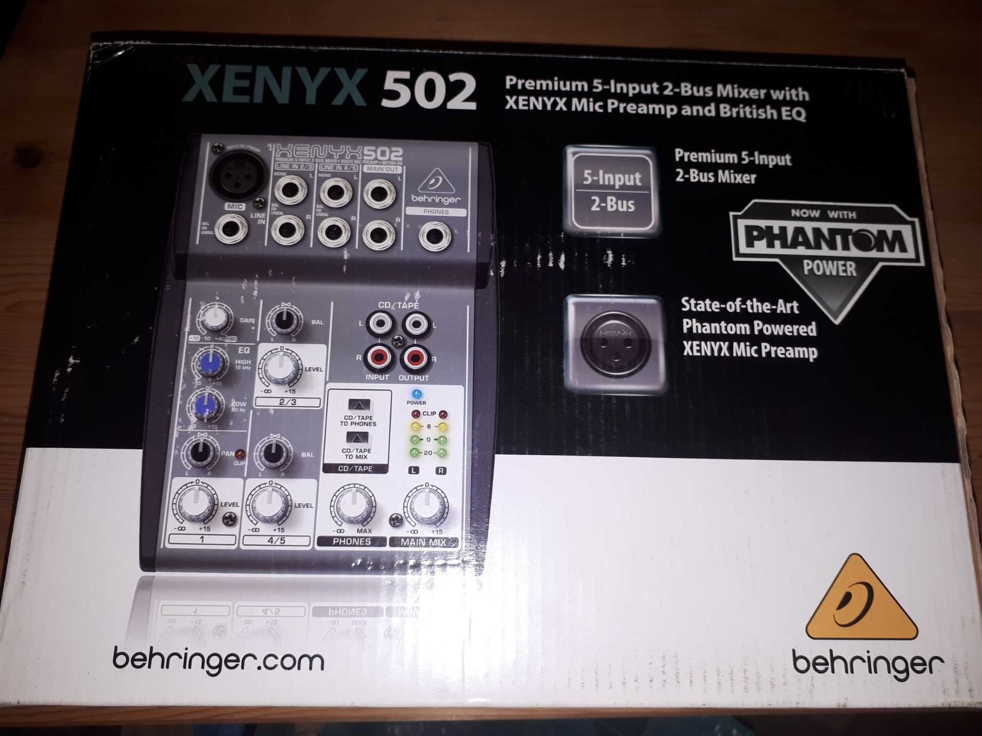 Behringer Xenyx 502 Mixer 5 entradas