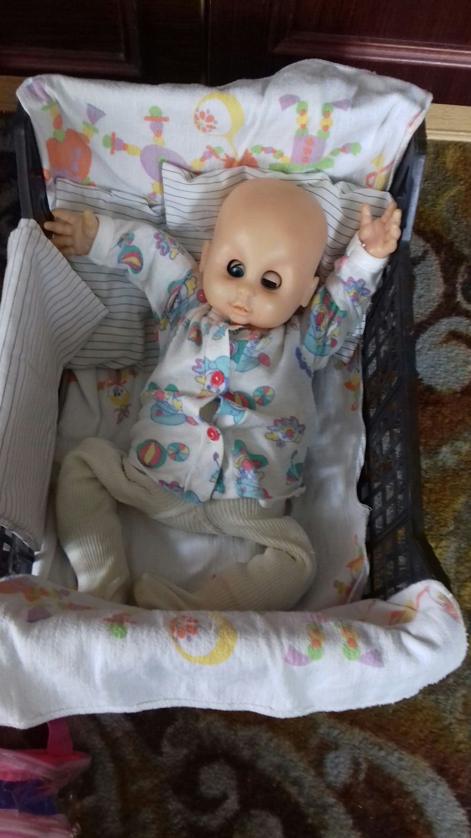 Sprzedam lalkę dziecko z zestawem