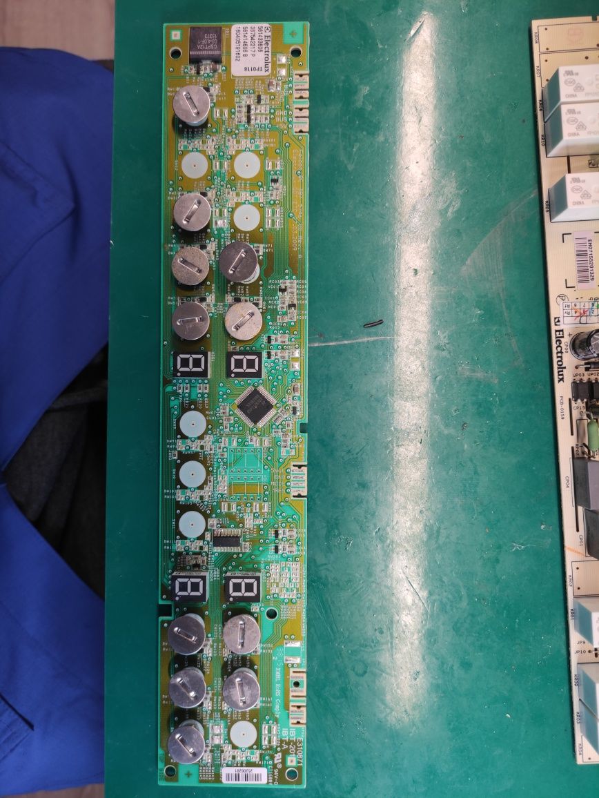 Плата блок питания и управления инфракрасной плиты Electrolux