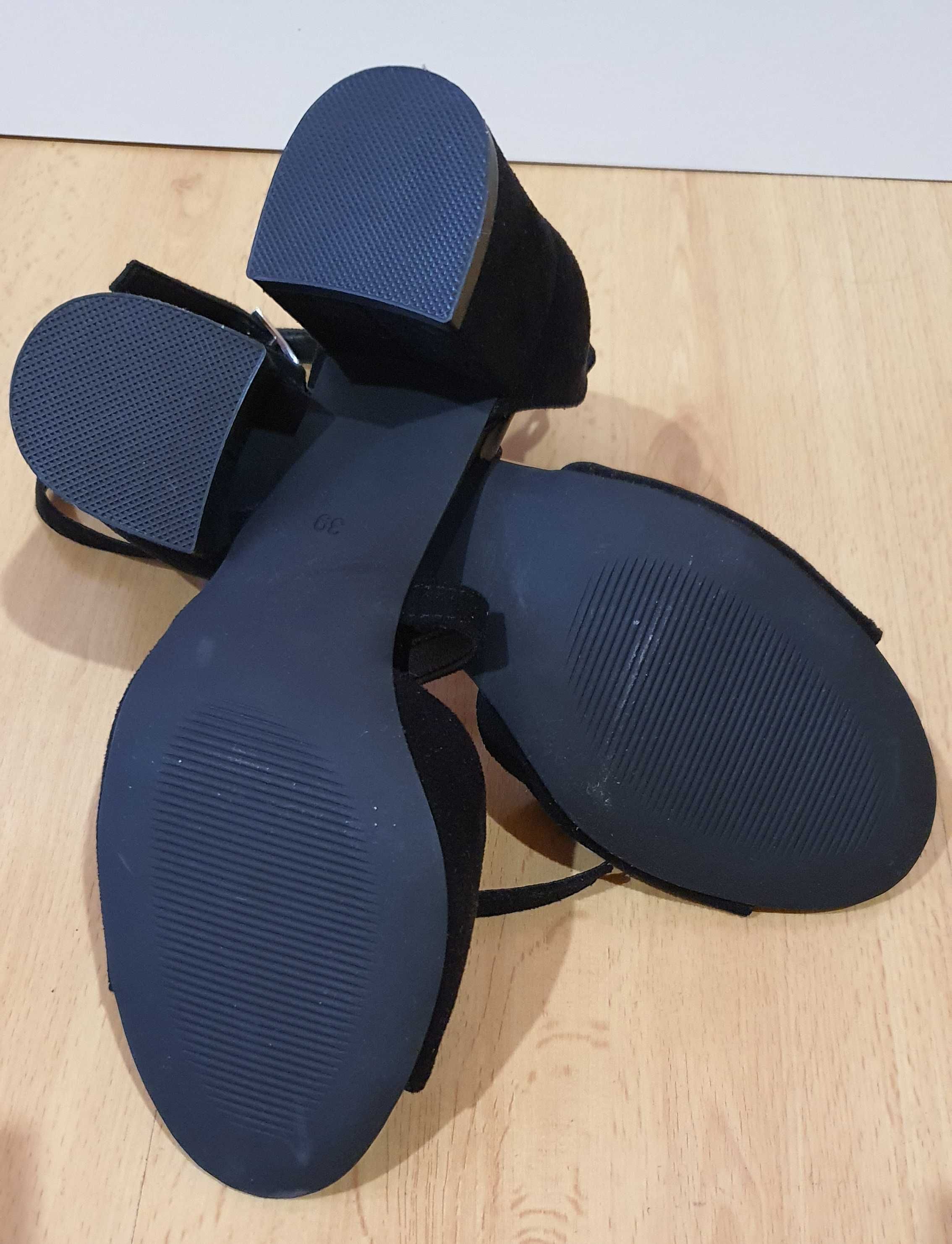 Жіночі босоніжки, туфлі, колір чорний, замшеві Answear Lab, розмір 39