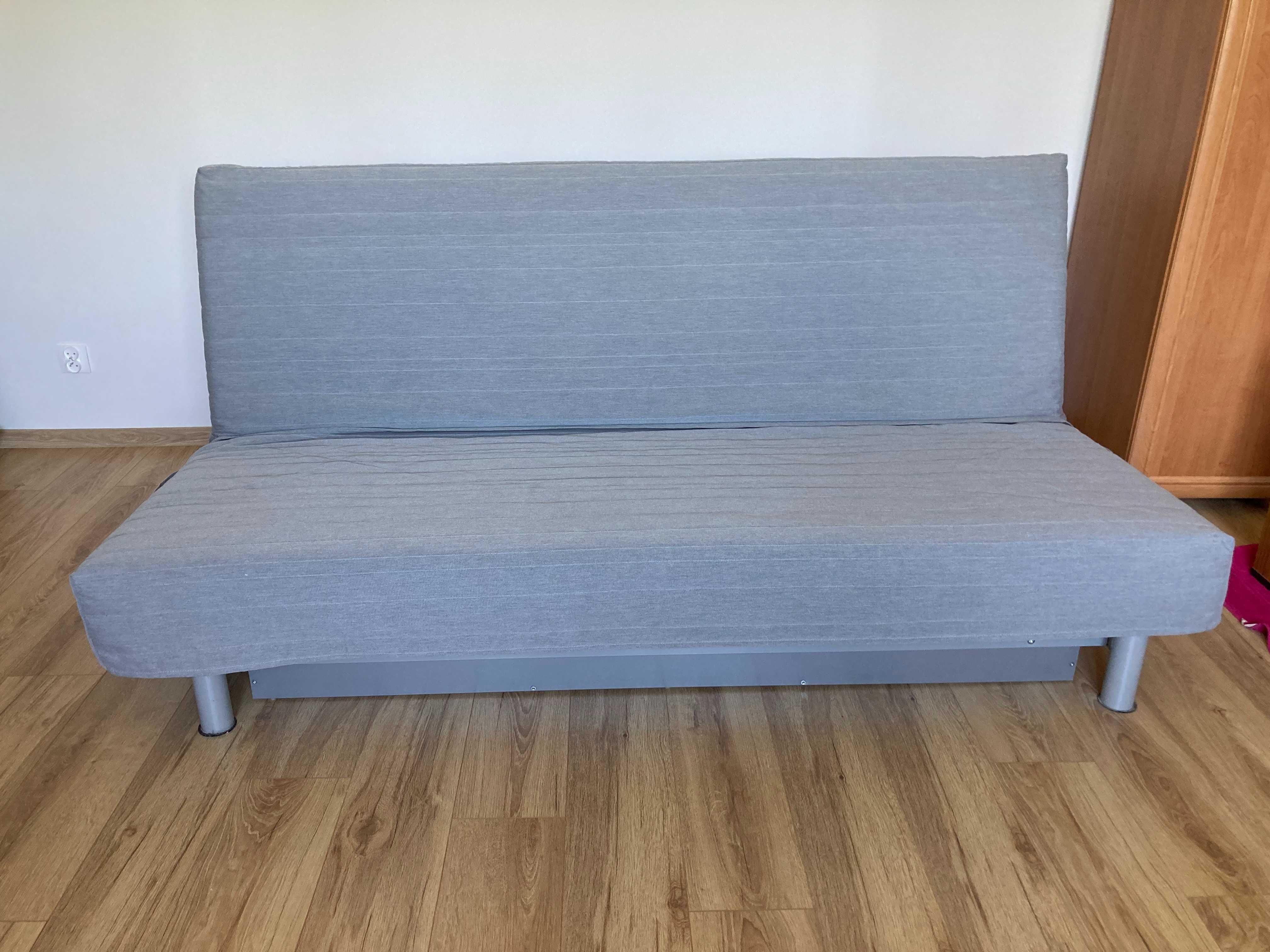 3 osobowa rozkładana sofa IKEA