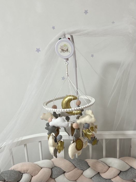 Дитичий мобіль для ліжечка