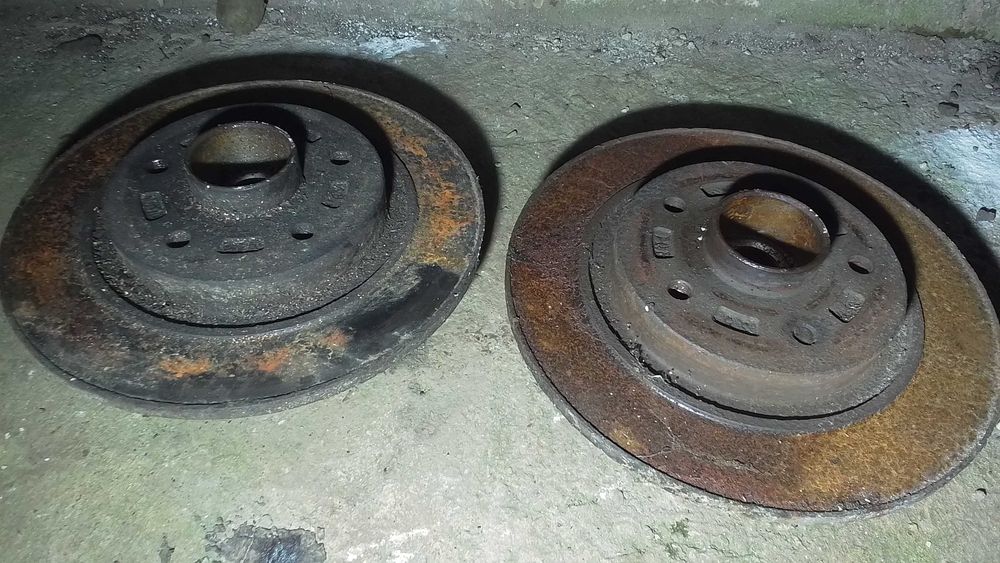 Ступиці на причіп