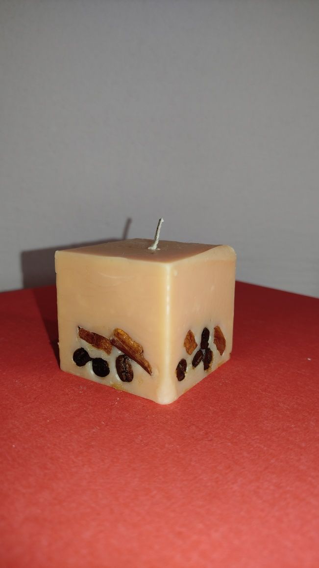 Аромасвічка куб з кавовим ароматом і декором свеча натуральний соєвий
