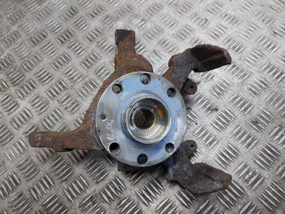 PIASTA ZWROTNICA PRAWY PRZÓD OPEL ASTRA G 1.7 CDTI