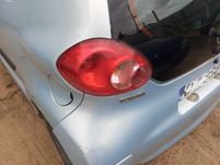 zderzak klapa lampa  aygo  toyota tył  zestaw
