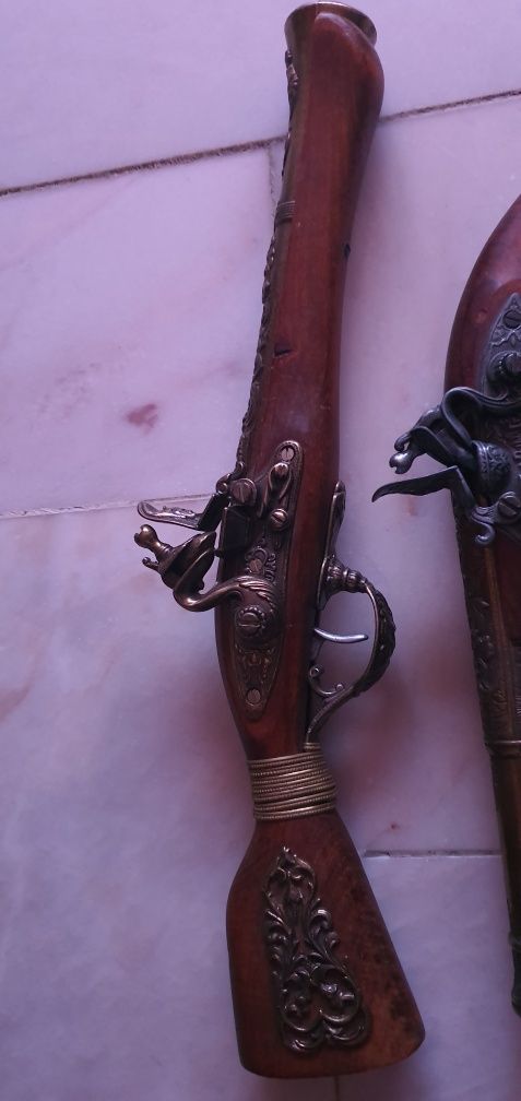 Armas decorativas