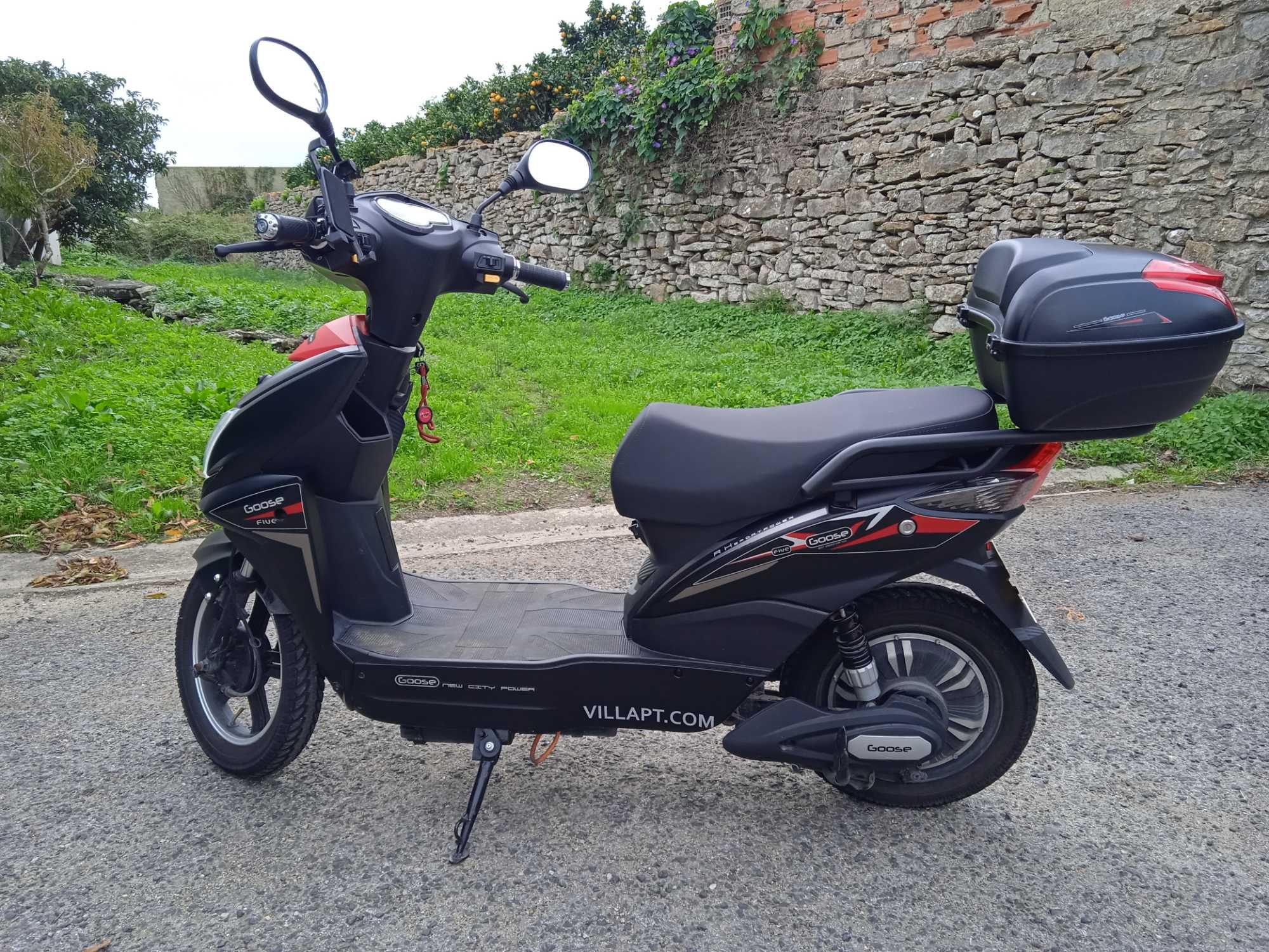 Scooter elétrica