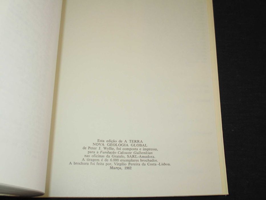 Livro A Terra Nova Geologia Global Peter J. Wyllie