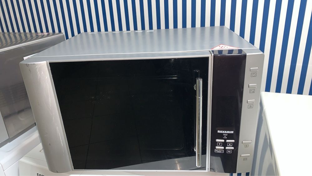 Мікрохвильова піч велика з Німеччини+гріль