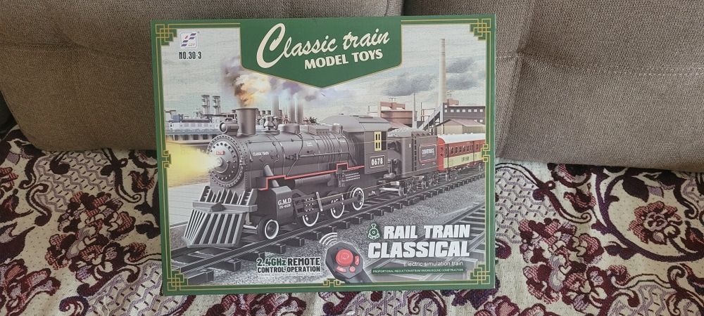 Іграшкова залізниця, поїзд