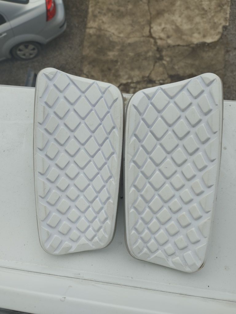 Футбольні щітки Nike Mercurial