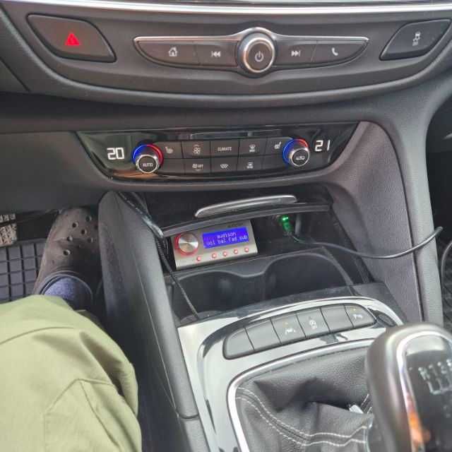 Opel Insignia  Grand Sport sprzedam lub zamienię na SUVA .