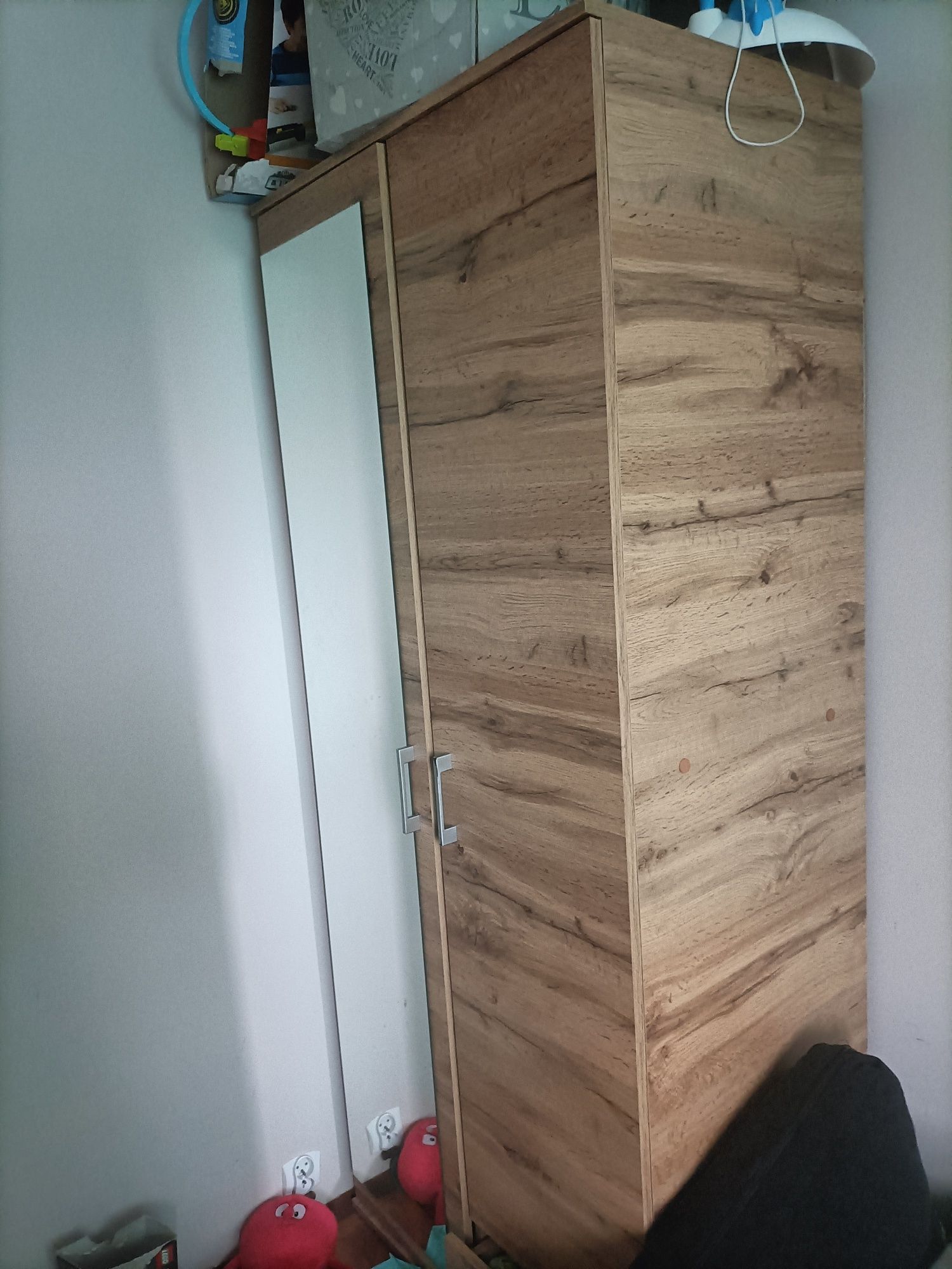 Sprzedam szafę w stanie b.dobrym