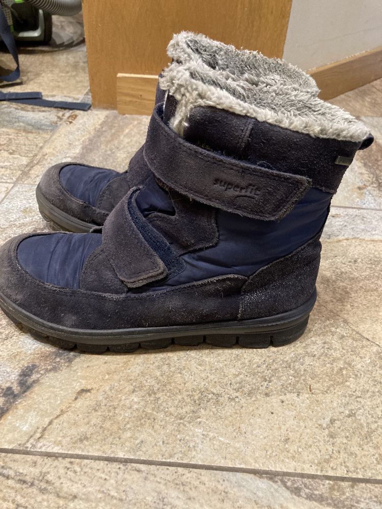 Buty zimowe Kozaki śniegowce Superfit goretex dziecięce rozm. 35