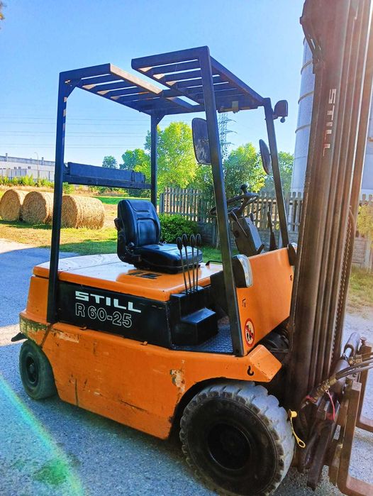 Wózek widłowy still