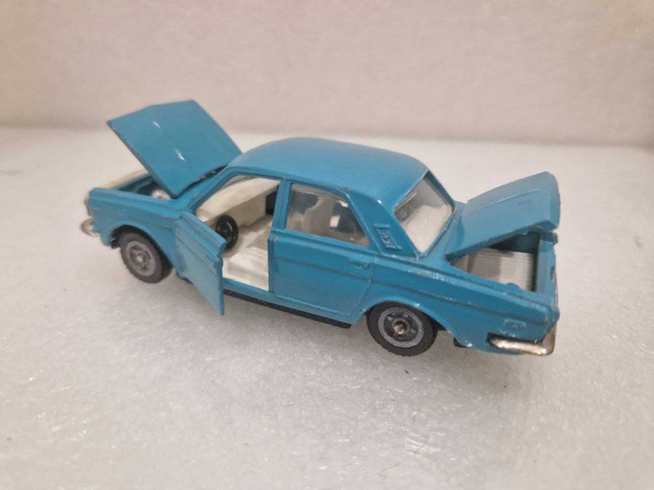 Волга ГАЗ М24-01 модель 1:43 сделано в СССР машинка