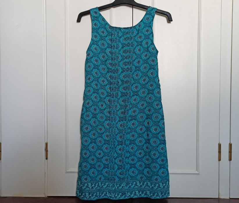 Vários Vestidos femininos como novos