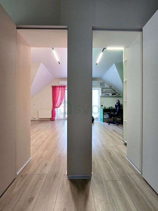 Ліс, тиша, басейн, баня, камін — все, що треба для життя. Лісова Буча