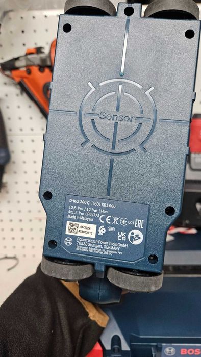 Wykrywacz uniwersalny D-TECT 200 C BOSCH + 1x3ah