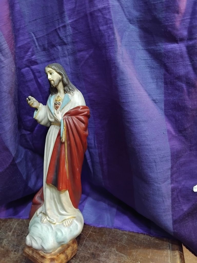 Imagem de sagrado coração de Jesus em terra cota