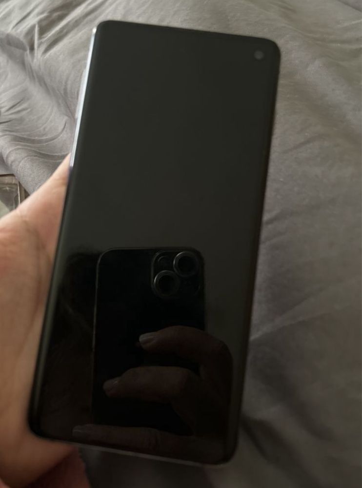 Vendo Samsung S10 (Valor não negociavel)