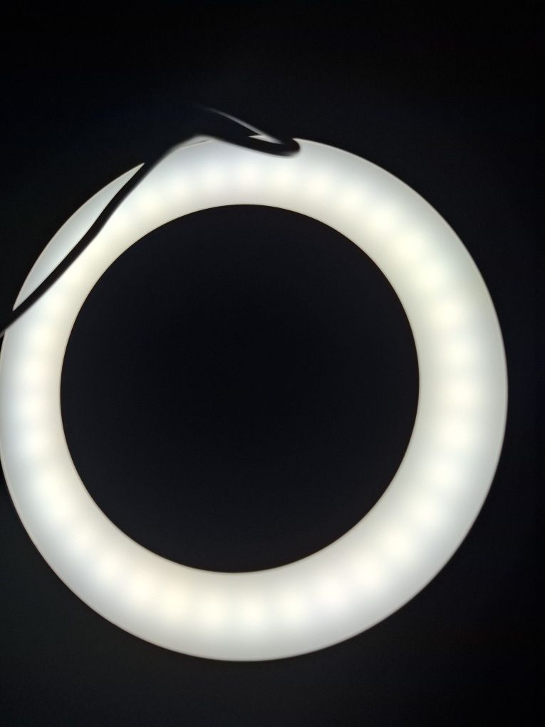 Lampa pierścieniowa LED do nagrywania vlogów