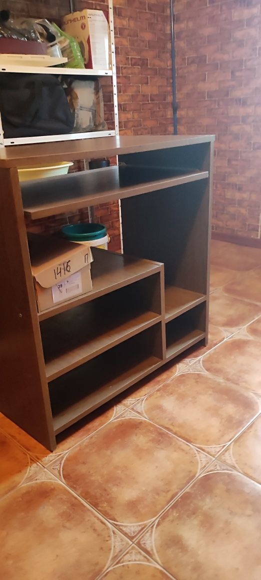 Стіл комп'ютерний вживаний