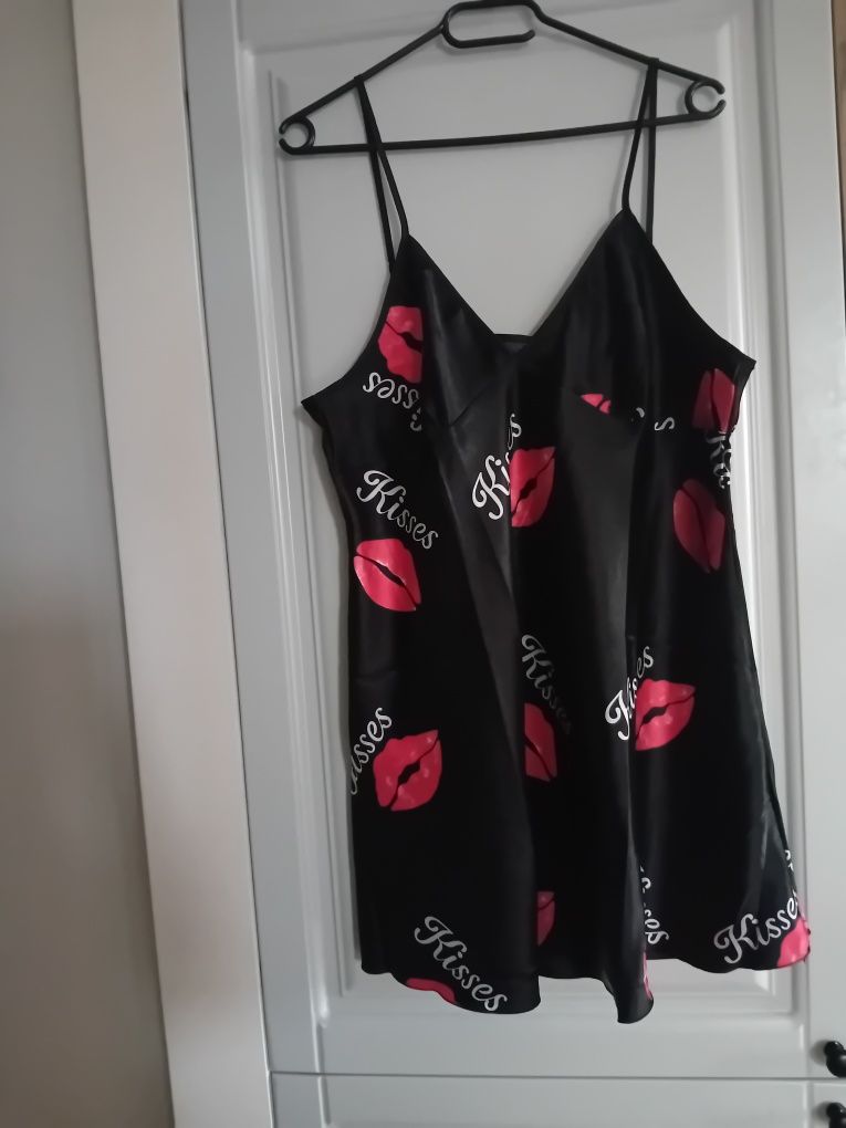 Nowa sliczna elegancka sukienka bielizna nocna halka