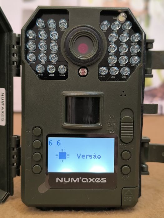 Câmara de trilho da marca NUM'axes