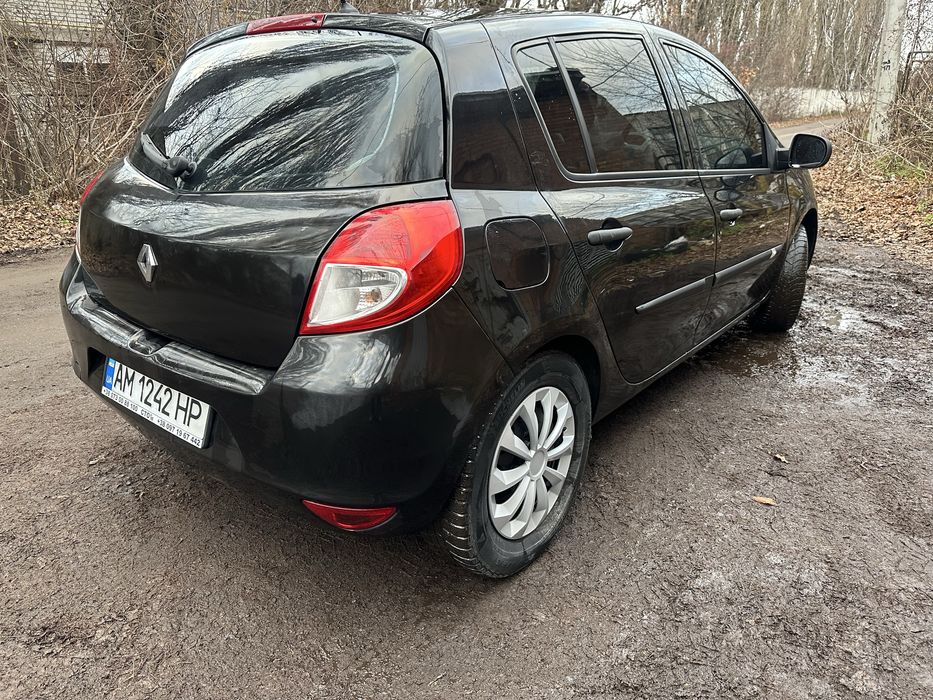 Рено кліо 3  1.5D 2011