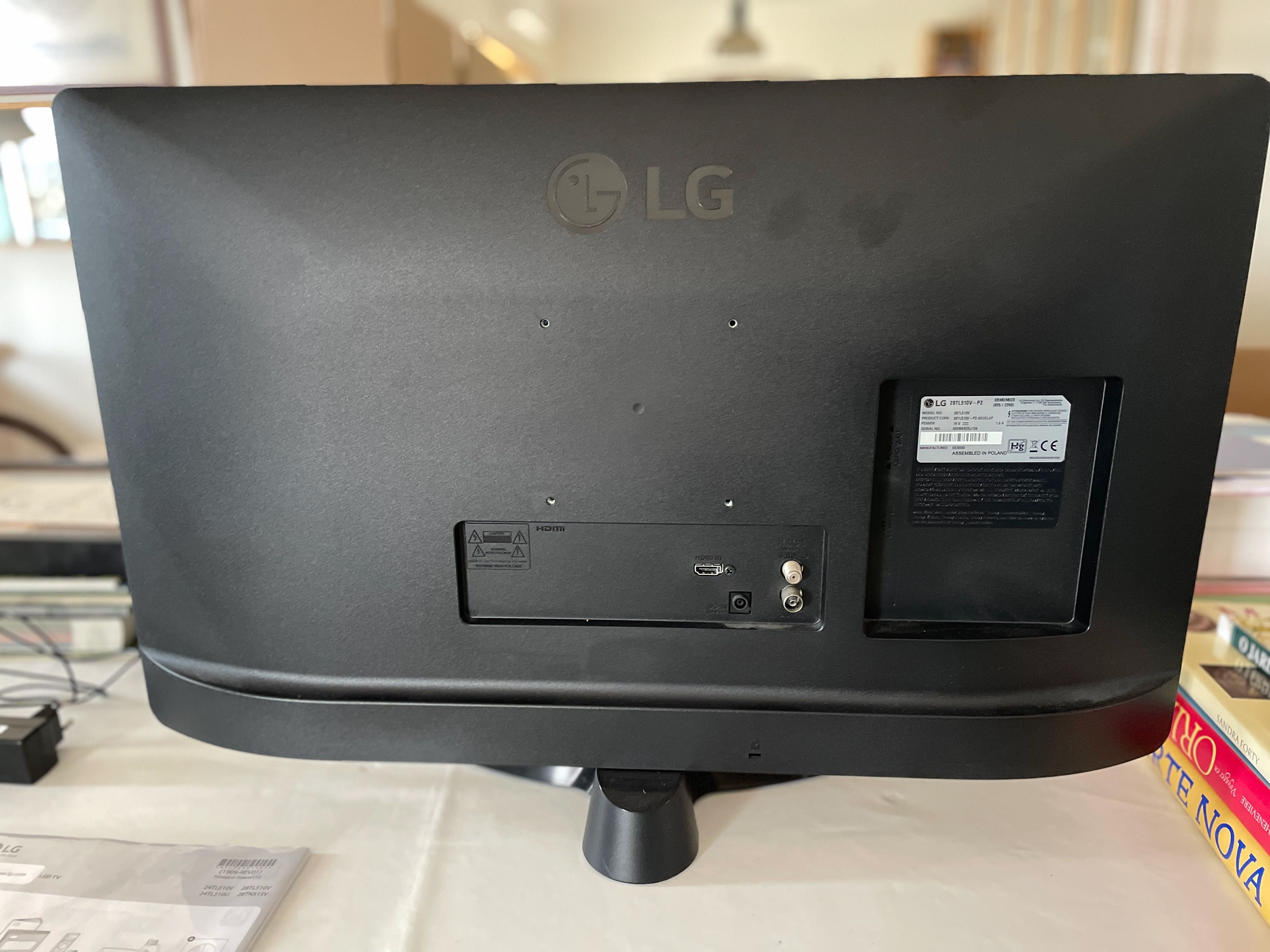 TV LG Modelo 28TL510V-PZ (LED - 28'' - 71 cm - HD) c/telecomando