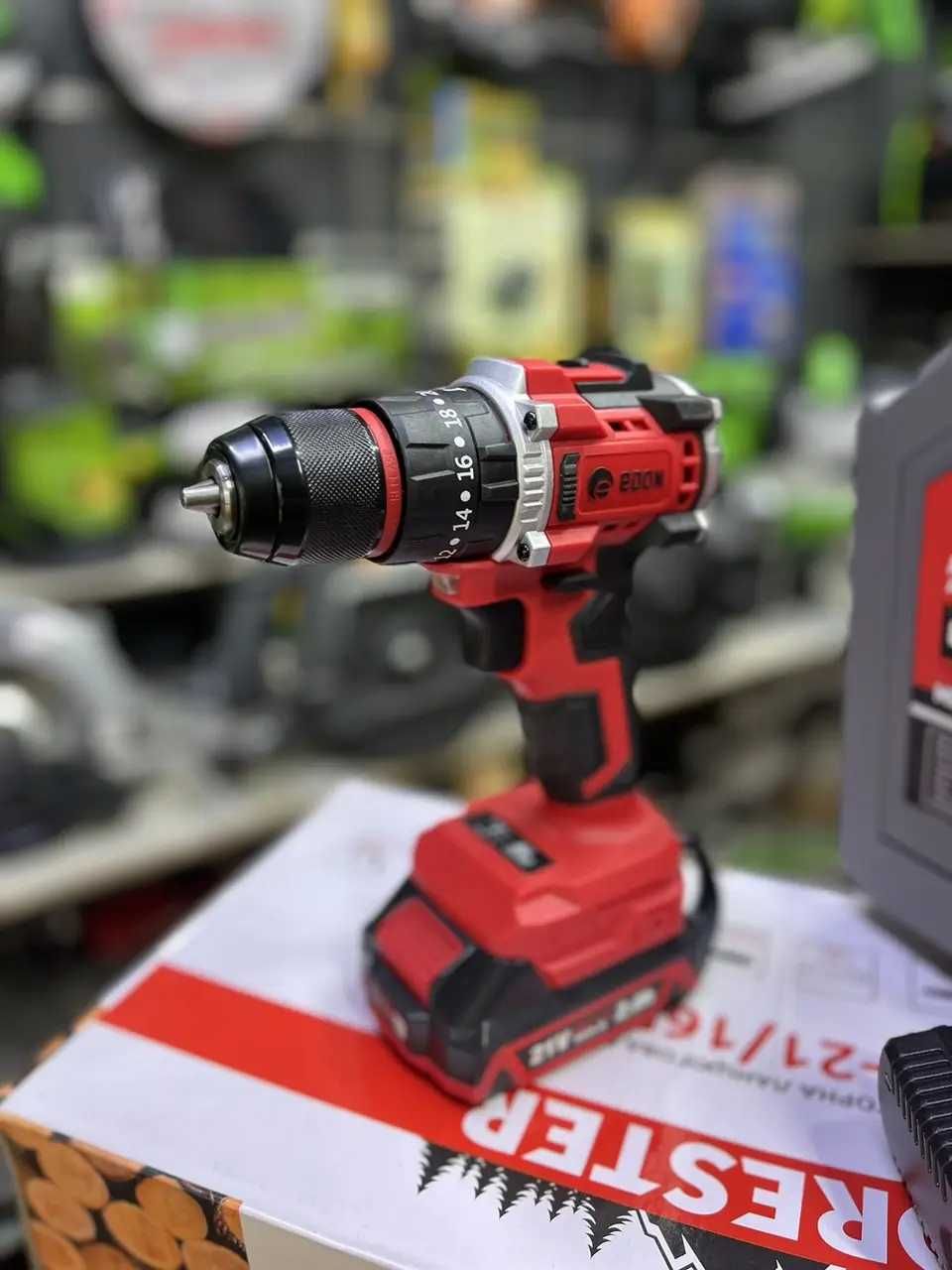 Мощный шуруповерт бесщеточный УДАРНЫЙ EDON 21В/2шт аккум Makita 2Ah/ЗУ