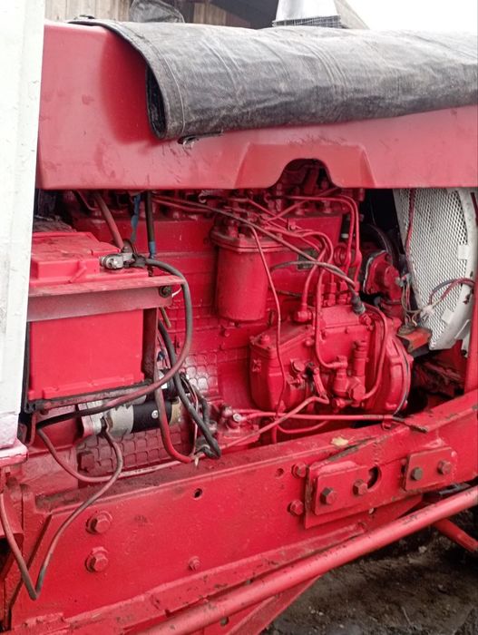 Екскаватор ЮМЗ 6