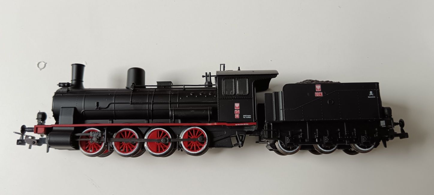 Fleischmann parowóz PKP TP1-18 skala H0