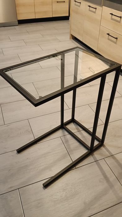 Szklany stolik IKEA