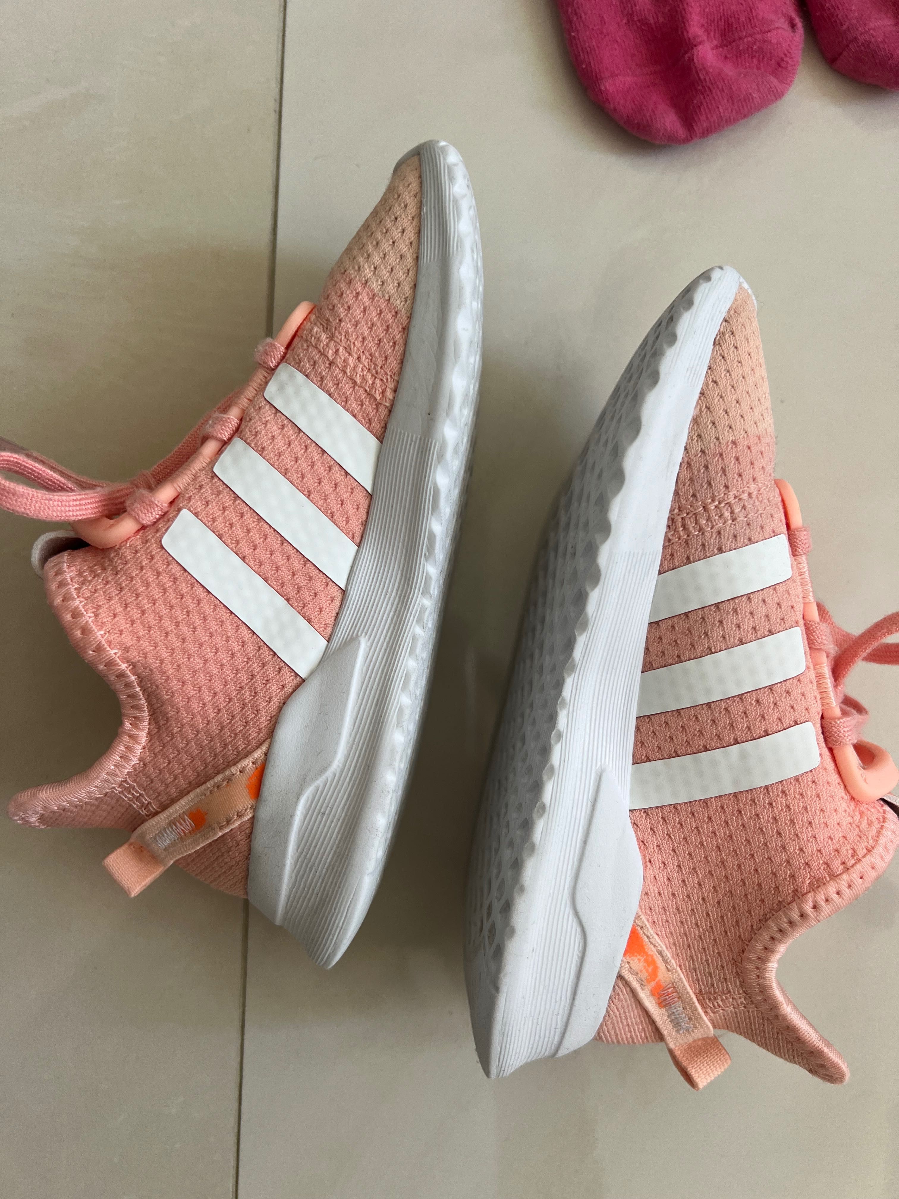 Кросівки Adidas 27р для дівчинки