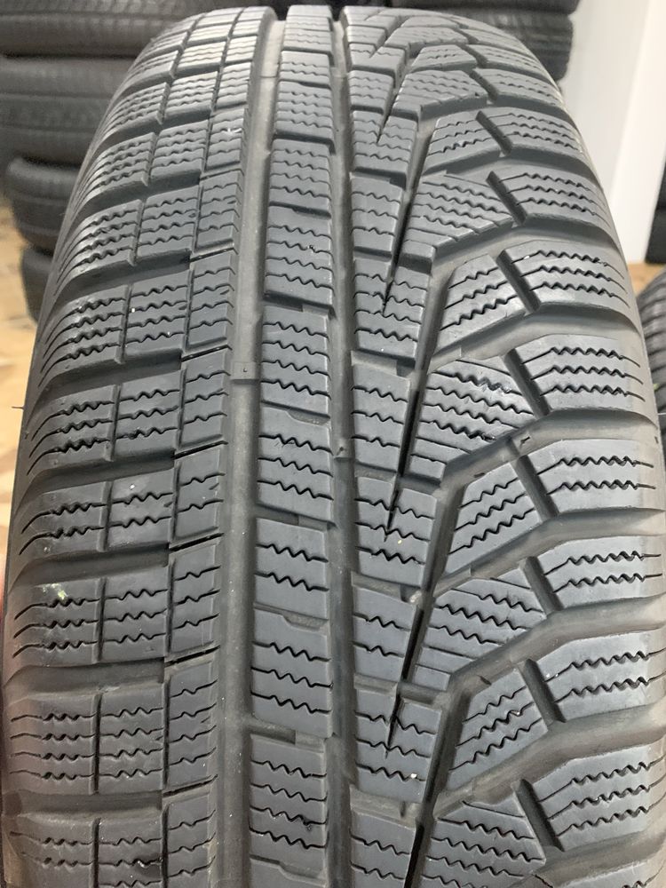 Комплект литих дисків R16 5/114.3 ET45 з шинами 215/70/16 HANKOOK